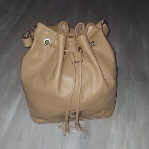 VTG Dooney & Bourke Pebble Grain leather drawstring bucket bag